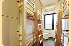 ドミトリー (４人部屋) Dormitory